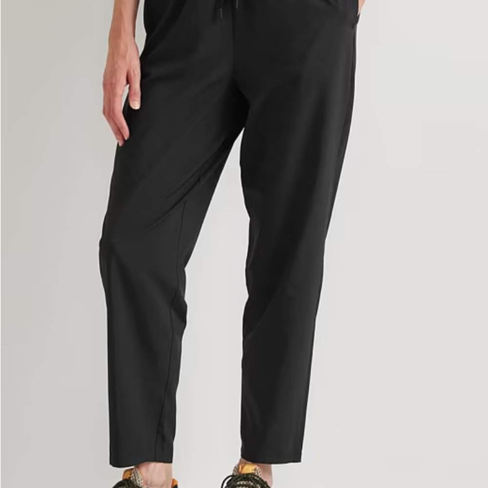 Eddie Bauer Women's Departure Tie-Front Ankle Pants, Sz M